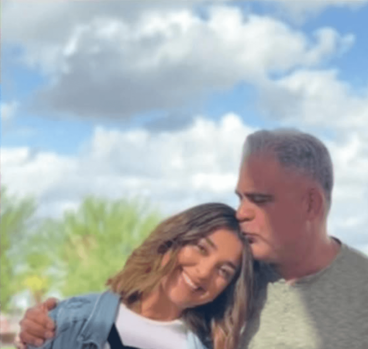 Para la familia de Aguilar cada hora que pasa es crítica y desesperante por lo que piden a cualquier persona con información o dato sobre su paradero informar al FBI, agencia que está trabajando con las autoridades mexicanas de Baja California.