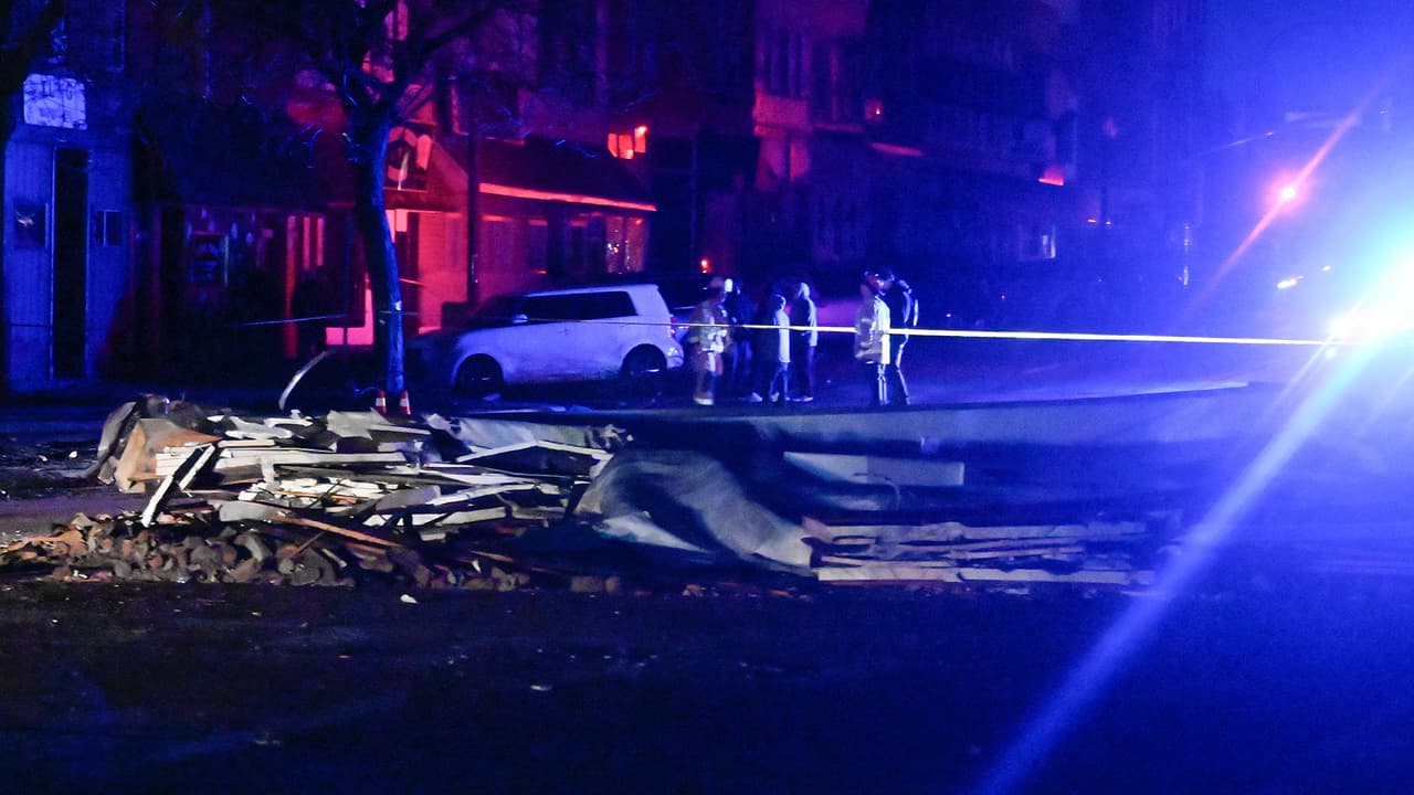 Este viernes, Illinois y el área de Chicago se mantuvieron alerta por el paso de tiempo severo, con la 
<b>presencia de granizo, fuertes vientos y la posibilidad de tornados</b> en algunas áreas.
<br>