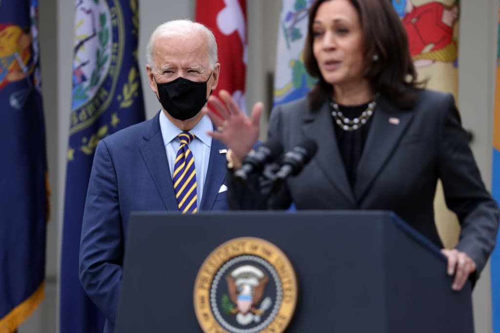 Biden celebra en la Casa Blanca su primera victoria legislativa, el paquete de ayuda del covid