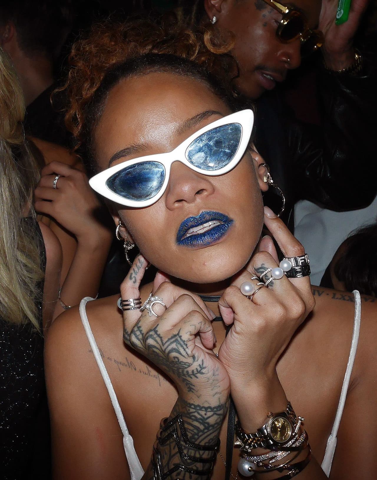 Parece que estas gafas la traían loca y no dejaba de posar para las cámaras mostrando su mejor ángulo.