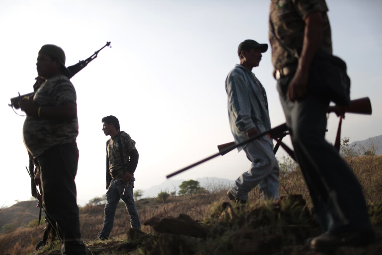 En 2013 las autodefensas michoacanas se levantaron en armas para hacer frente al crimen organizado. (Archivo)