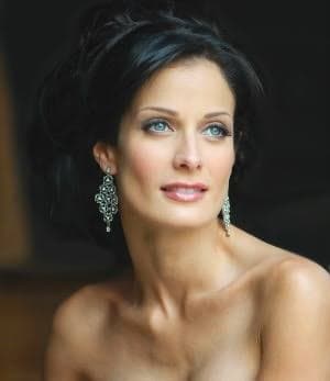 La hermosa Dayanara Torres sufrió mucho tras la ruptura que tuvo con Marc Anthony, al punto que 
<b><a href="http://www.univision.com/shows/mira-quien-baila/las-razones-por-las-que-dayanara-torres-aun-se-angustia-hasta-la-lagrima-por-su-divorcio-de-marc-anthony">todavía hoy se angustia hasta las lágrimas</a></b> al recordarlo.
