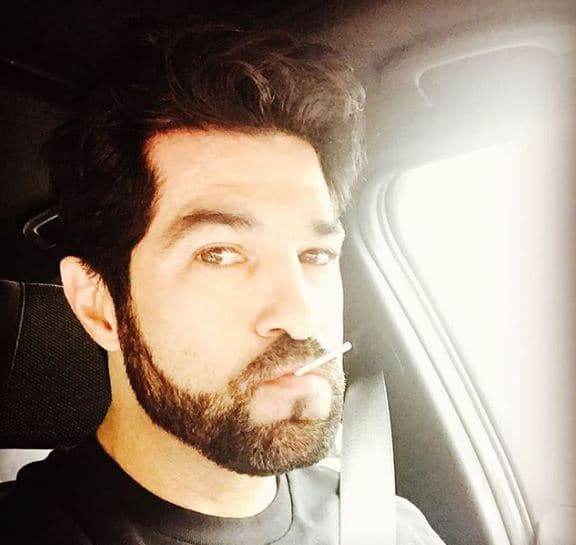 En el plano personal, Carmona se ha dejado ver en compañía de sus diferentes amores. 
<br>