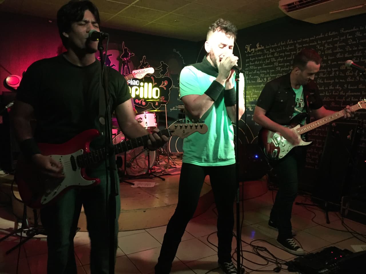 Havana rock band Aire Libre perform Rolling Stones cover songs