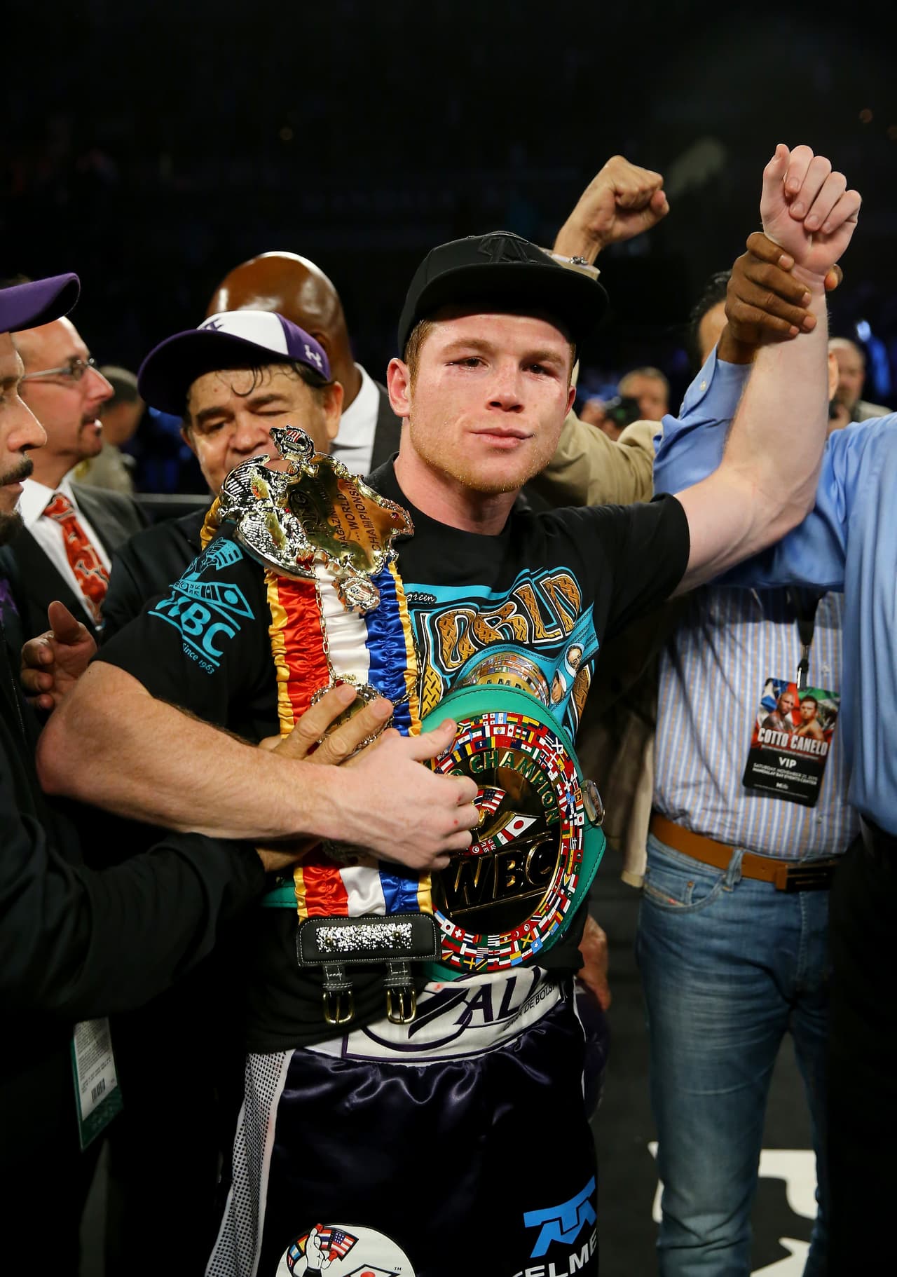 El boxeador Canelo fue el vencedor de la noche.