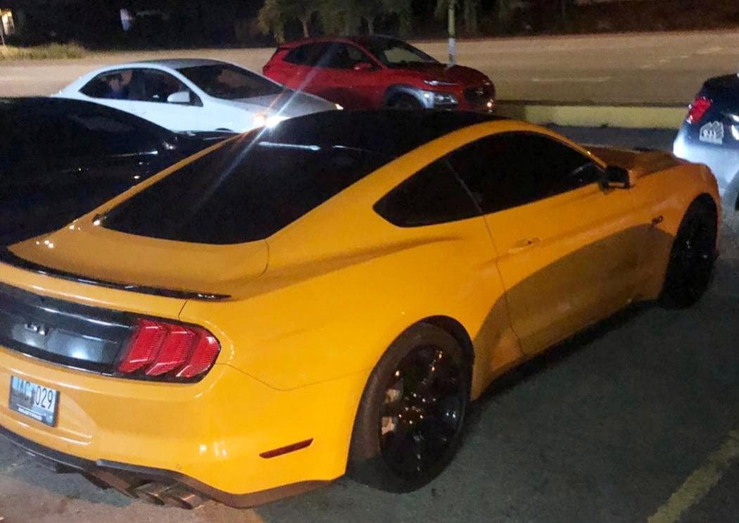 El Ford Mustang GT color amarillo del 2018 le pertenece a Nikos Linares Padilla de 24 años