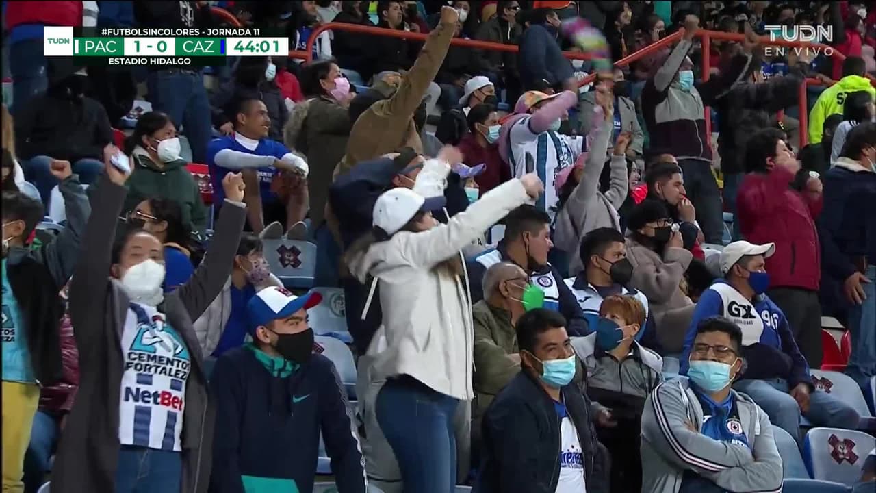 ¡TIRO ATAJADO! disparo por Nicolás Ibáñez.