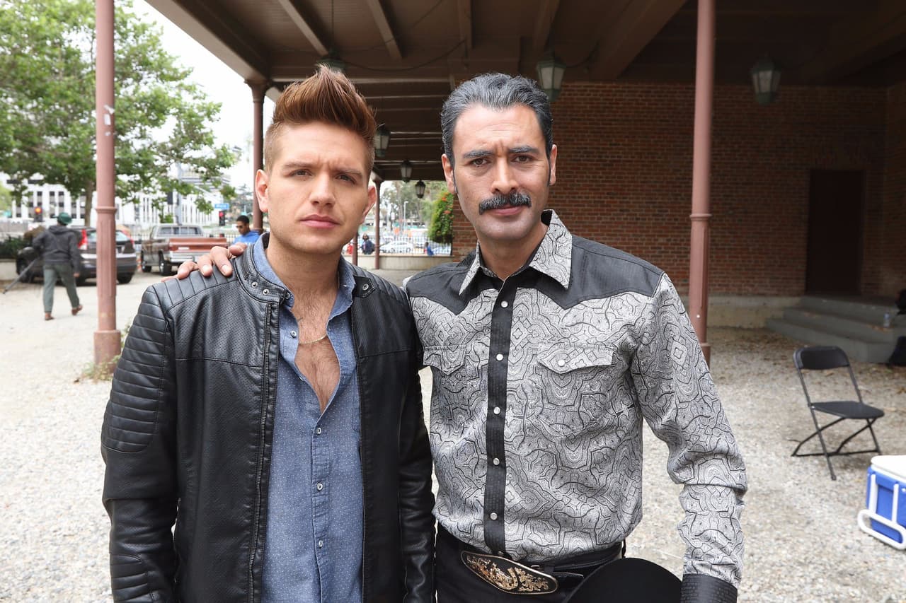 También el actor Mauricio Martínez se sumó a las condolencias. "Descansa en paz, querido Sebastián Ferrat. Te recuerdo por tu inolvidable interpretación como el papá de El Dasa en 'El Vato'. Gran profesional y buen ser humano. Un abrazo muy fuerte hasta el cielo", escribió Martínez.