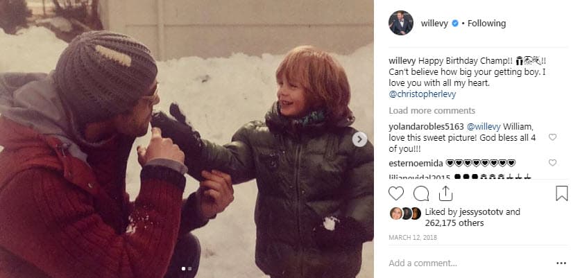 También realizó una publicación para su hijo Christopher.