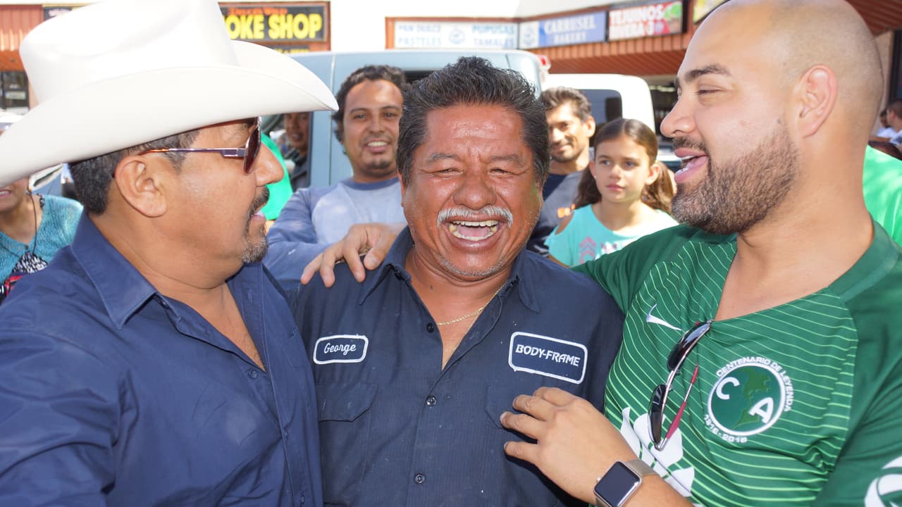La Hondureña confía en que su selección le gane a México y en un próximo partido, y no tiene problema con seguir pagando apuestas hasta lograr que El Feo y El Pelón sean los que paguen el siguiente reto.