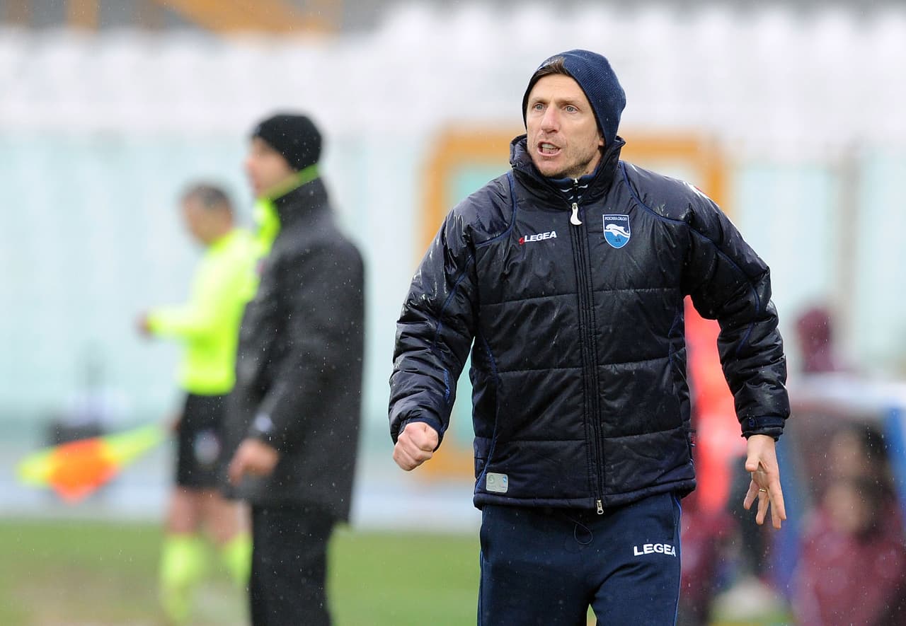 Inició su carrera en los banquillos dirigiendo al Pescara en la Serie B del 2011, donde tuvo a buenos jugadores como Marco Verratti, Lorenzo Insigne y Ciro Immobile.