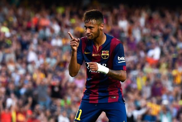 Neymar nos enseña sus mejores pasos de baile 