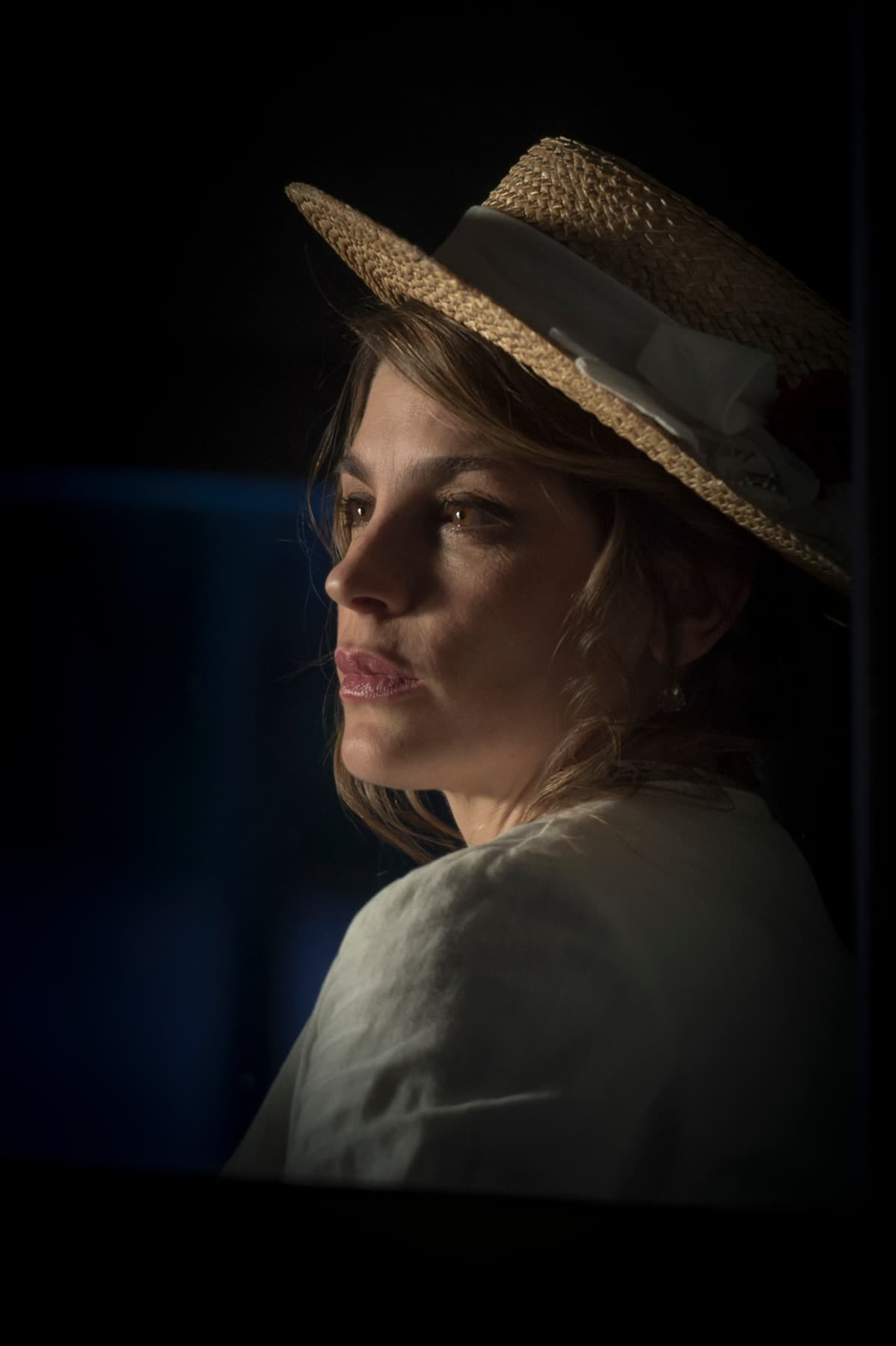 Es soñadora, inteligente y muy noble.