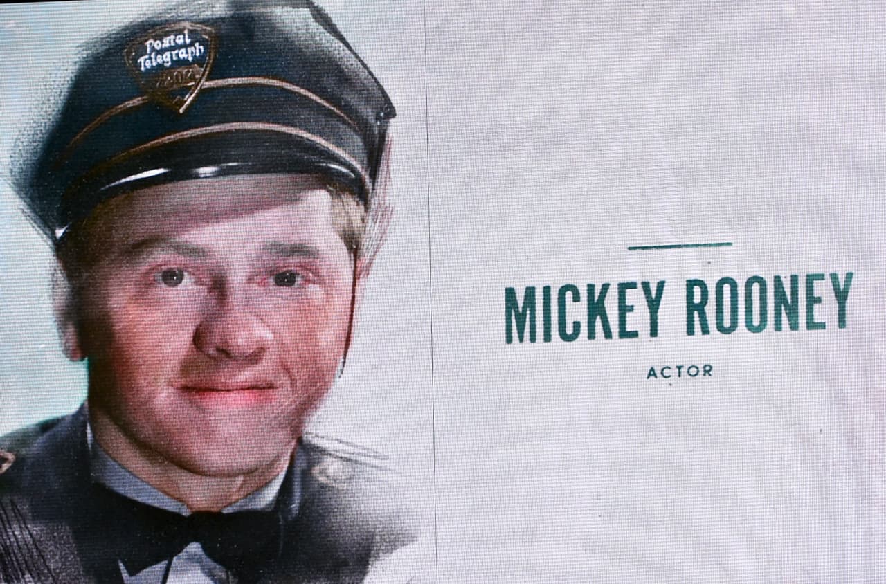 El inolvidable Mickey Rooney también fue de "corazón inquieto" desde chiquito, ya que se casó en siete ocasiones, siendo el primero con la legendaria Ava Gardner cuando ella tenía 19 años.