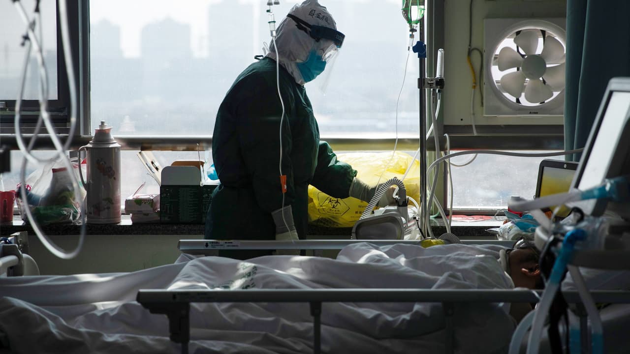 Médico de Alabama dice que no atenderá a pacientes que no estén vacunados contra el covid-19