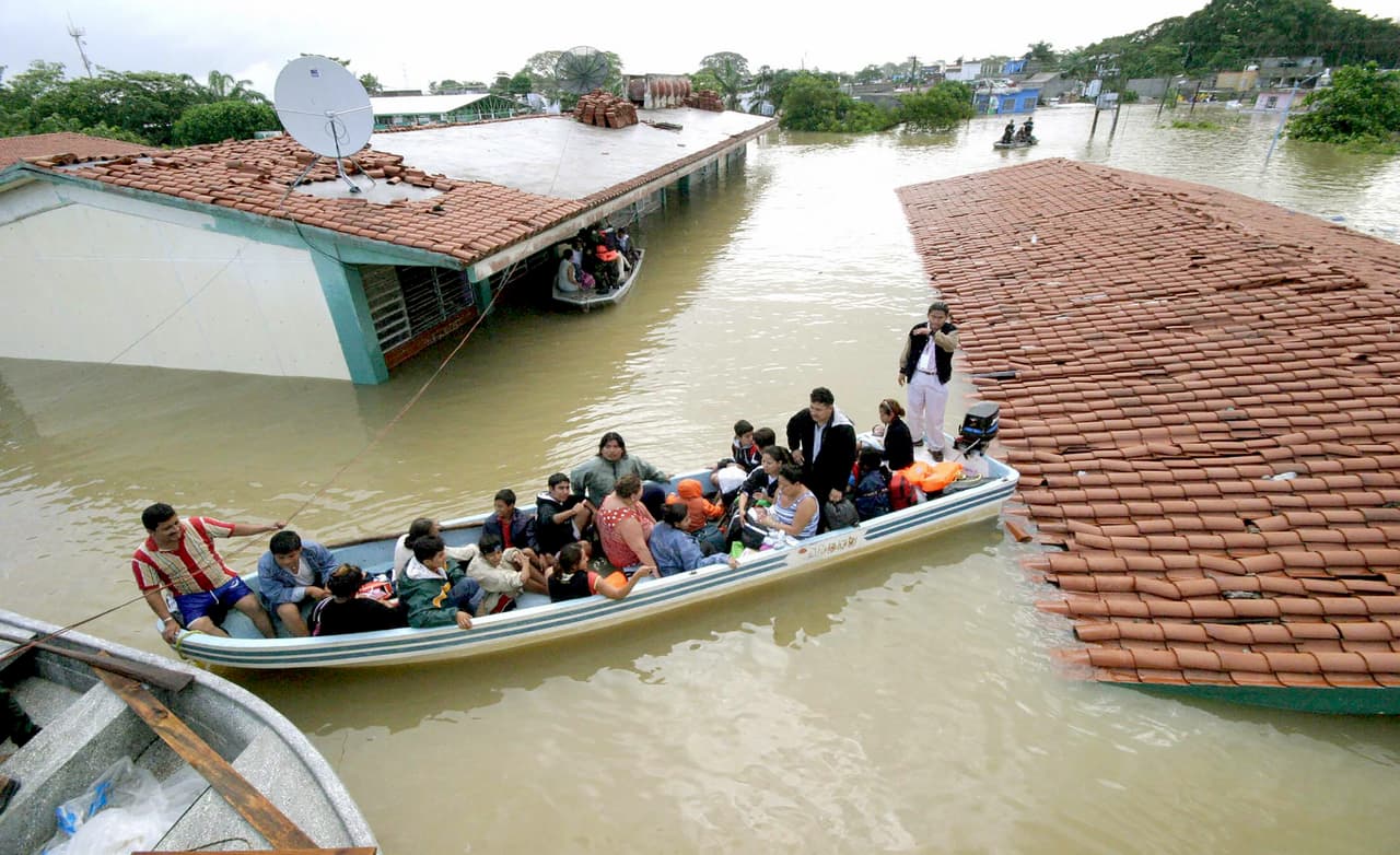 Un “cazador de tormentas” (sin saberlo) ha hecho que México deje de recibir millones para remediar desastres