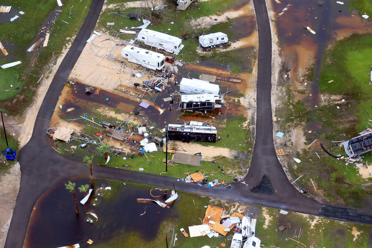 Devastación en un campo de trailers. Corpus Christi, Texas.