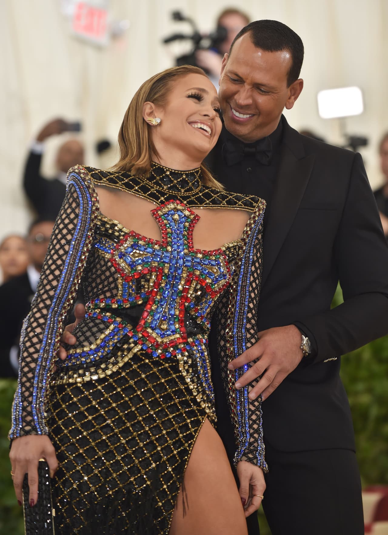 JLo volvió a dejar a atónitos a sus fanáticos por el sensual atuendo que escogió lucir en una cita romántica con su novio, el beisbolista Alex Rodríguez.