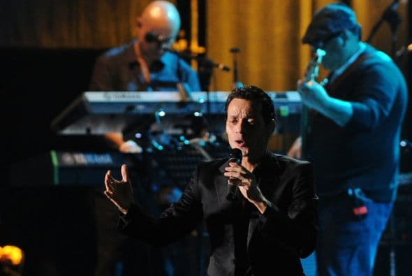 Se dice que Marc un buen día escuchó el tema de Juan Gabriel, 'Hasta Que Te Conocí', y "me impactó muchísimo", relata el cantante, de acuerdo con información de un sitio en internet.