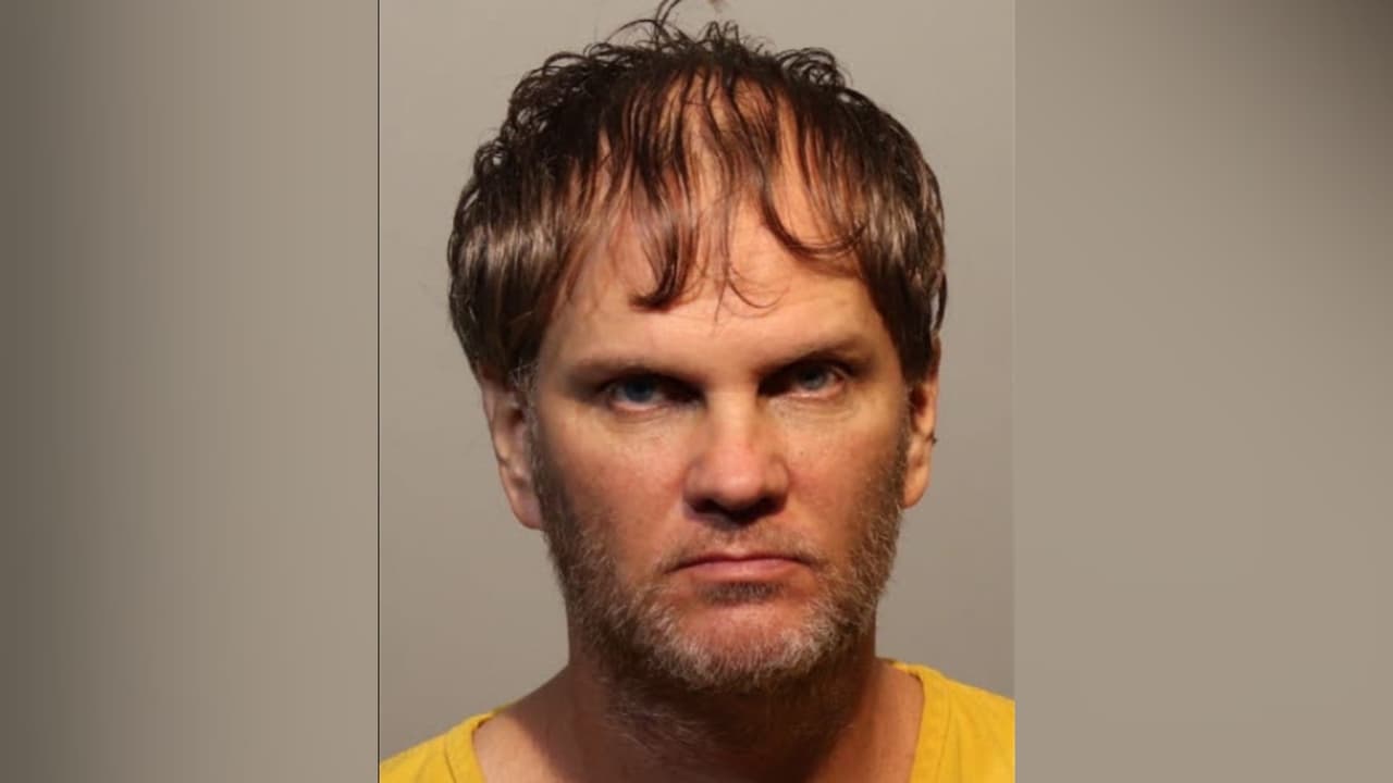 Encuentran cientos de videos de pornografía infantil en casa de un padre de crianza de 20 niños 