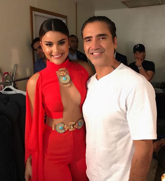 Alejandro Fernández es uno de los cantantes mexicanos que ha visitado República Dominicana y Clarissa no faltó al concierto en su tierra natal.