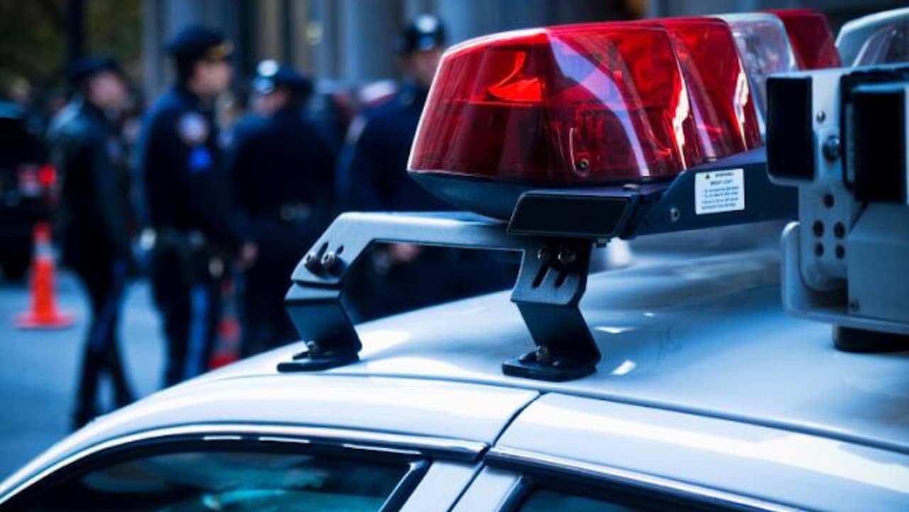 Tres mujeres acusan a oficial de policía de supuesta agresión sexual; podría haber una cuarta víctima