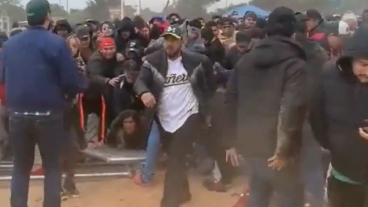 Avalancha humana invade en zafarrancho estadio de Los Mochis