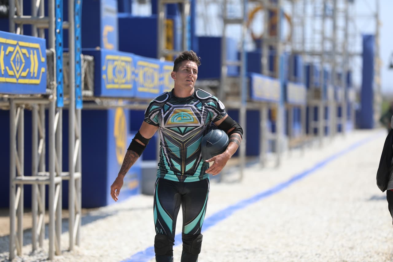 Agustín dejó la competencia pero no sin antes dejar claro su descontento hacia los líderes del equipo por su falta de estrategia.