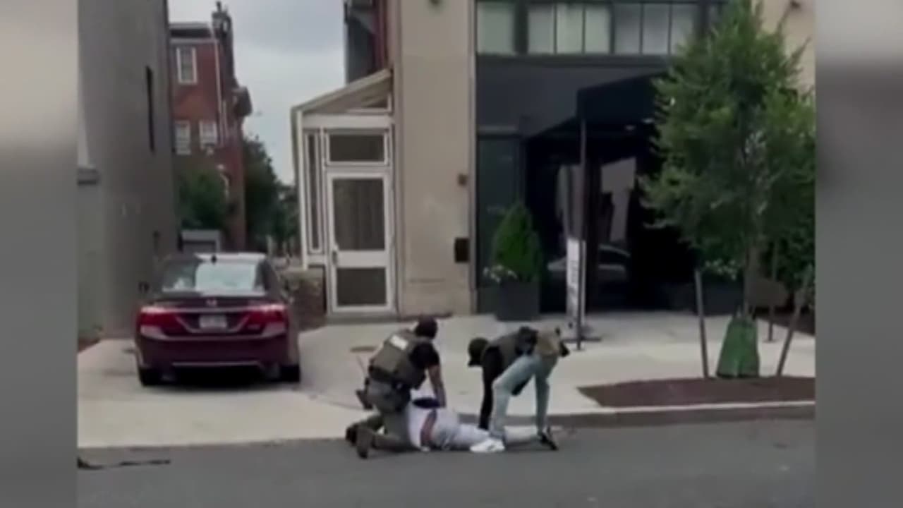 ICE suspende la mayoría de detenciones de inmigrantes en vehículos
