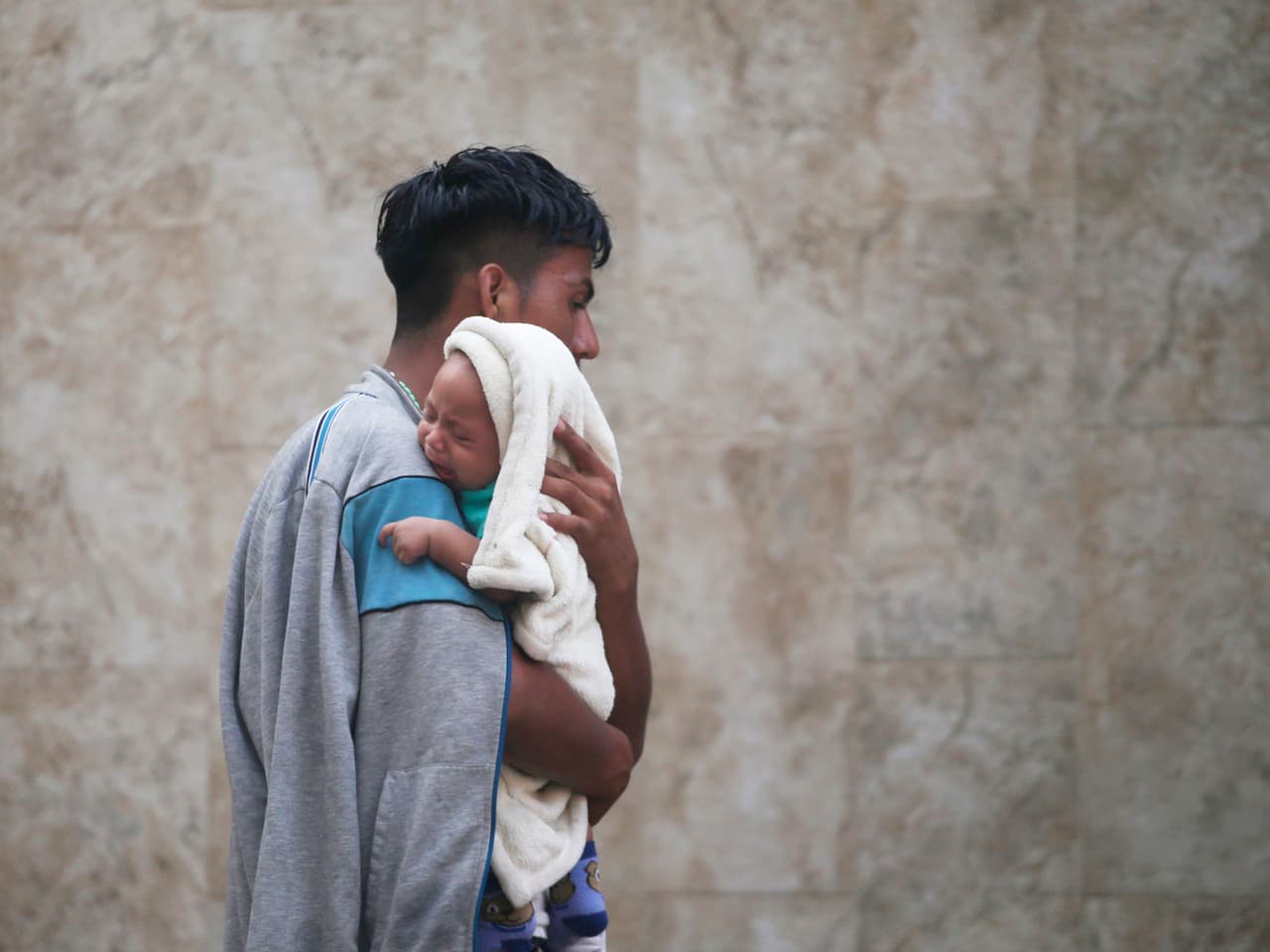 Muchos migrantes no tendrán derecho a protección legal en EEUU y serán deportados, dice Human Rights Watch