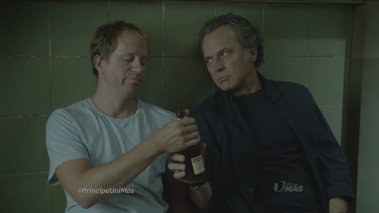 En tanto, él continúa tratando de controlar el barrio.