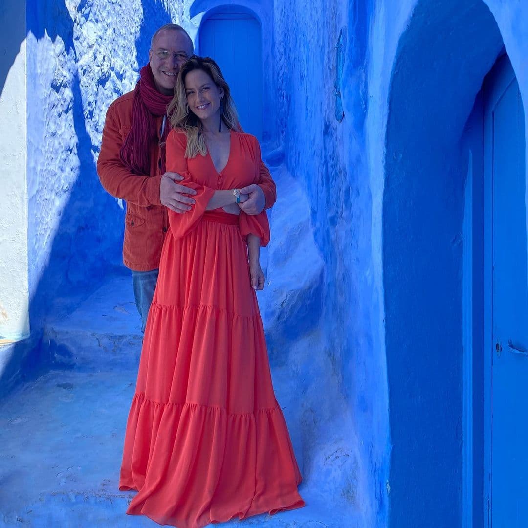 Confesó a Hola! USA que 
<b>pensó que el matrimonio no sería parte de su vida</b>, sin embargo, repentinamente conoció al hombre indicado: "Todo llegó rápido, el compromiso y el noviazgo". Fue en febrero cuando por primera vez dio señales de su romance.