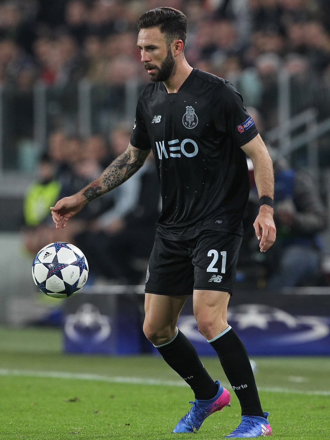 Son dos competencias completamente distintas: La Liga NOS está a años luz de la Liga Española, donde probará suerte ante potencias mundiales como Barcelona, Real Madrid y Atlético de Madrid.