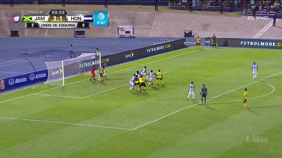 Tiro de esquina para Honduras