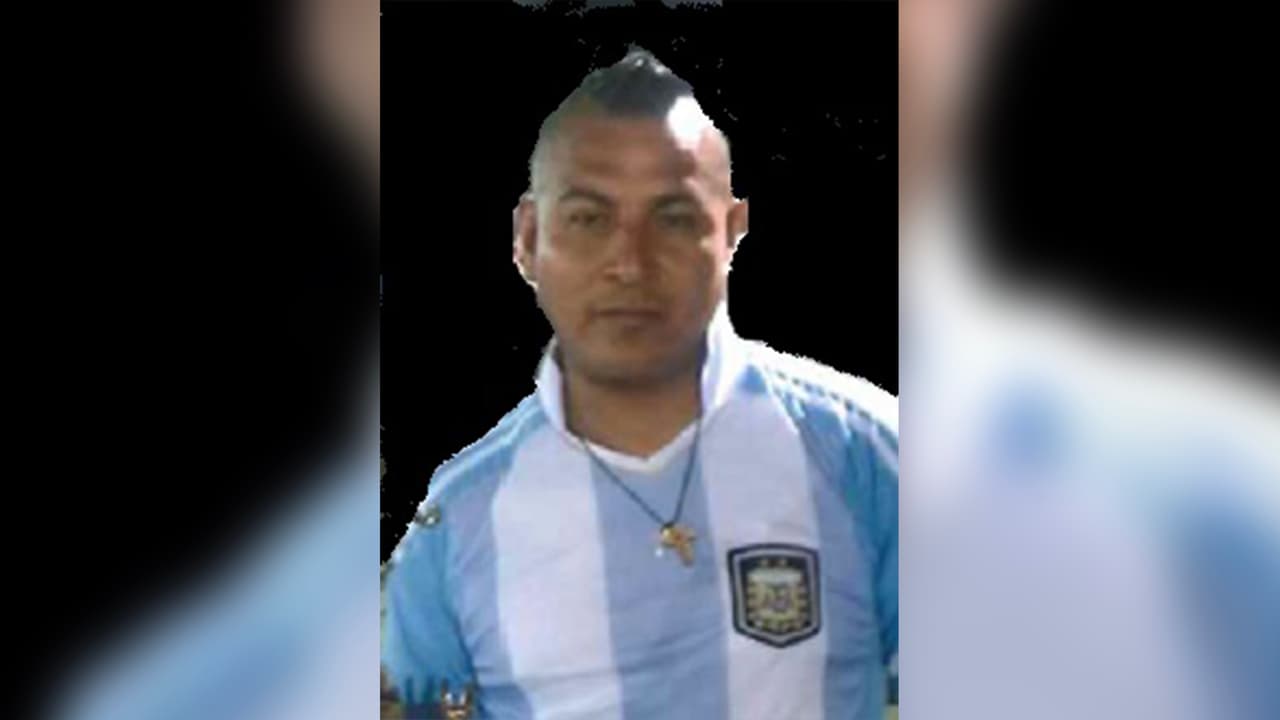 Domingo Monico Martínez, de 34 años, es buscado por una denuncia del 2018.