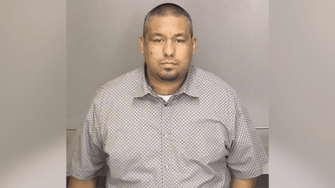 Pastor de Fresno se entrega a la policía y confiesa haber tenido relaciones sexuales con menor
