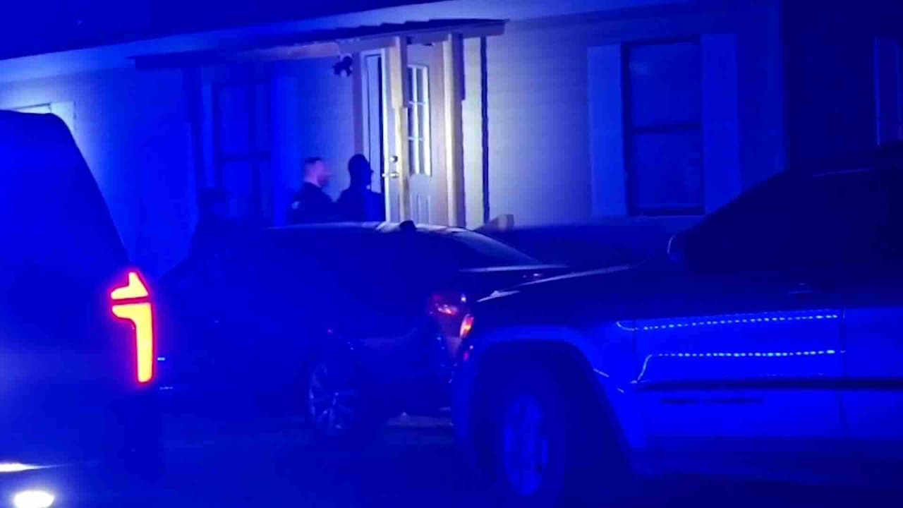 Migrante se esconde 13 horas durante operativo de ICE en Louisiana