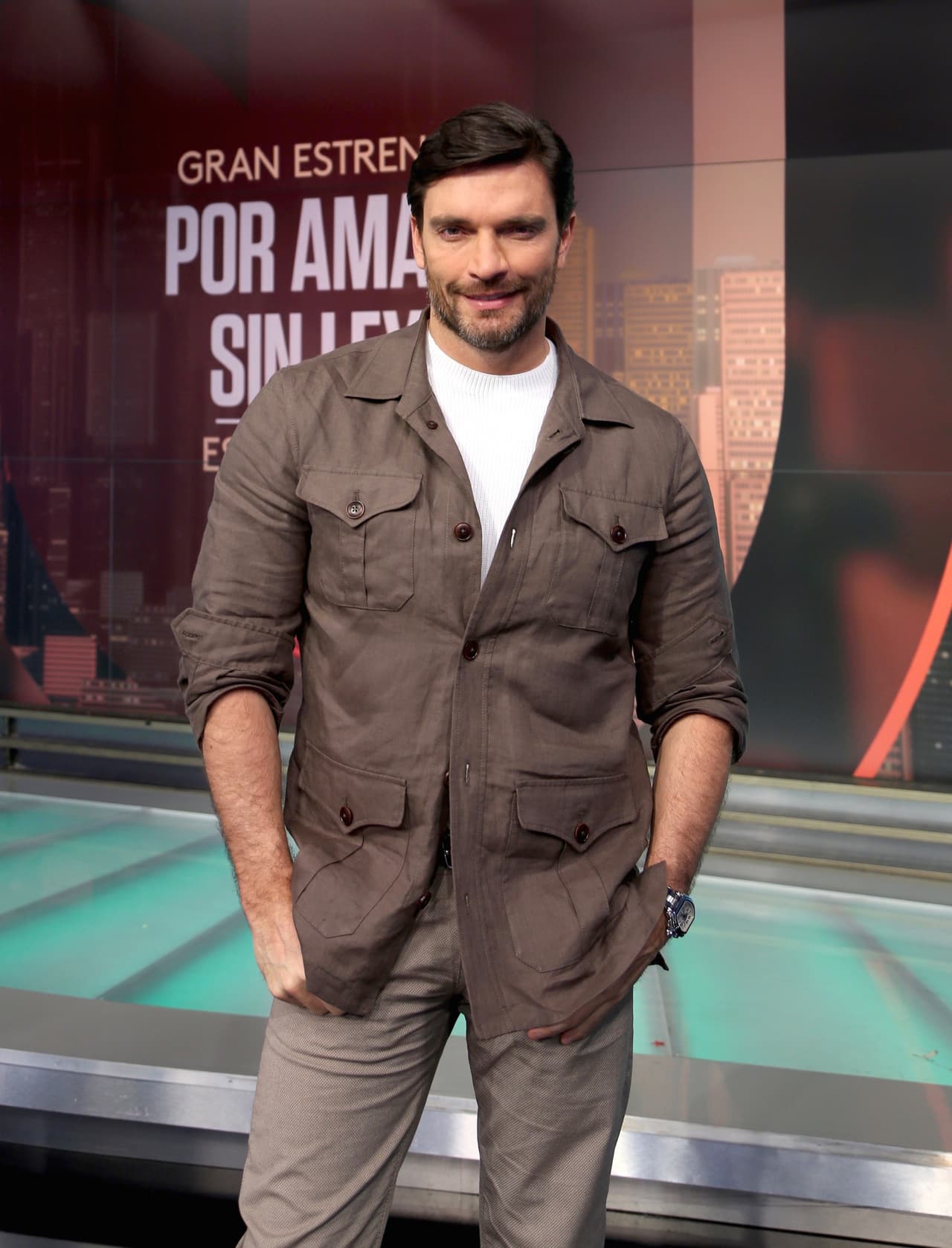 A pesar de esto, Julián asegura que son bendiciones falsas: “Son unas bendiciones doble cara, por un lado lo dice y por otro te quiere ver preso y te acusa de narcotraficante. Las bendiciones de ella no las quiero para nada”.