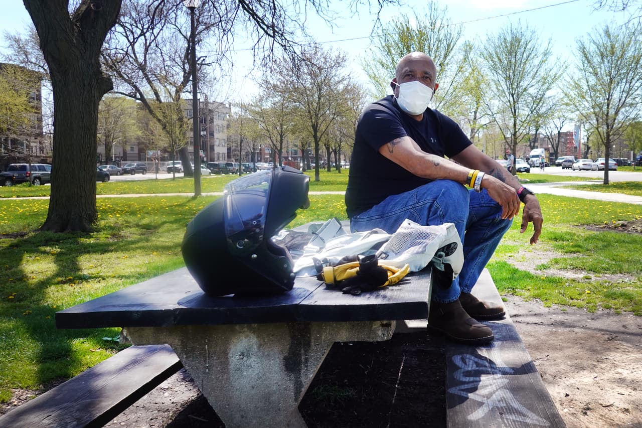 El estado está actualmente bajo una orden de quedarse en casa hasta el 30 de mayo y se requieren cubrebocas en público cuando no es posible el distanciamiento social para reducir la propagación de COVID-19.
<br>