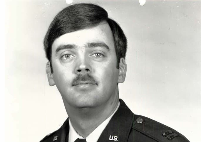 Encuentran 35 años después a un desertor de la Fuerza Aérea: vivía en California con otro nombre