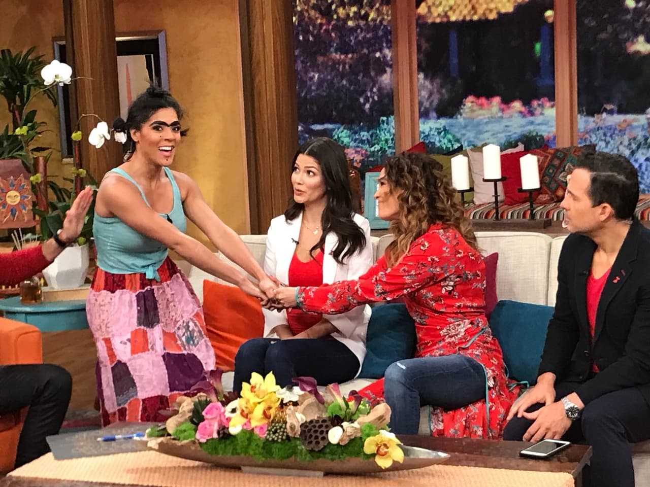 Por instantes, Mela recobraba la esperanza en el amor, pero solo se hacía ilusiones.