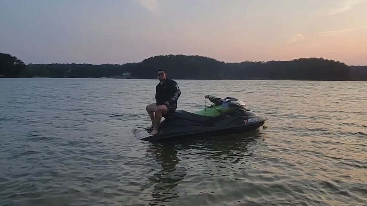 Padre salvadoreño que desapareció en el lago "maldito" en Georgia fue hallado muerto