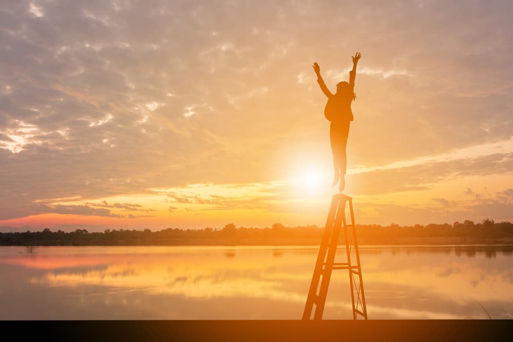 El dinero sí compra la felicidad, pero tienes que saber cómo 