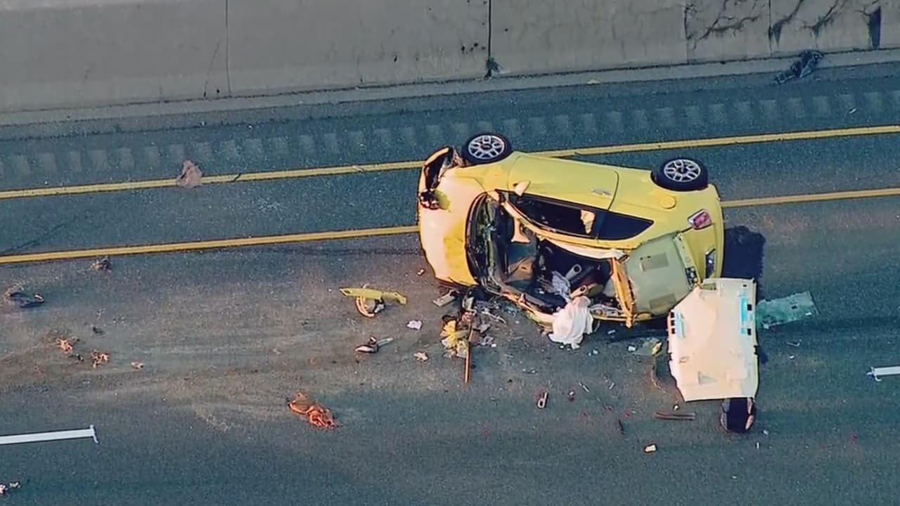 Una persona muerta y un oficial herido, el saldo de un accidente fatal en la autopista I-55