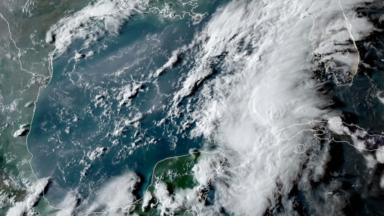 Emiten declaración de desastre para 23 condados de Texas ante posible impacto de Marco y Laura