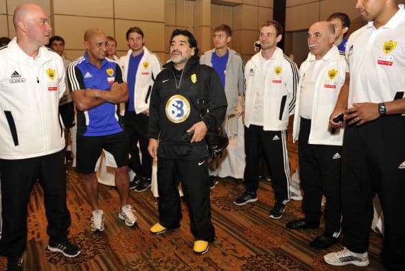 El viaje de Maradona a Italia sería una prueba para demostrarles a las autoridades "que no escapa de ninguna parte, actualmente es un hombre libre. Fue absuelto ya en sede penal en 1994 (...) Maradona es un hombre absolutamente libre y puede volver a Italia sin ningún problema incluso mañana mismo", sentenció su abogado.
