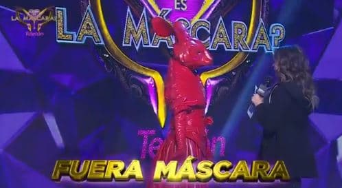 Fue así que la actriz de 46 años de edad se disfrazó de ‘Conejo’ para esta presentación. 
<br>