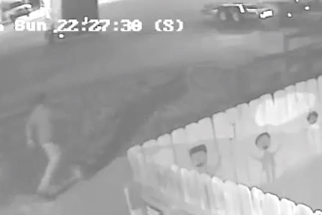 El jueves 17 de marzo de 2016 las autoridades del condado Walker dieron a conocer un video donde se observa a un sospechoso hispano huyendo del lugar donde fue incendiada la camioneta del padre de Adriana Coronado.