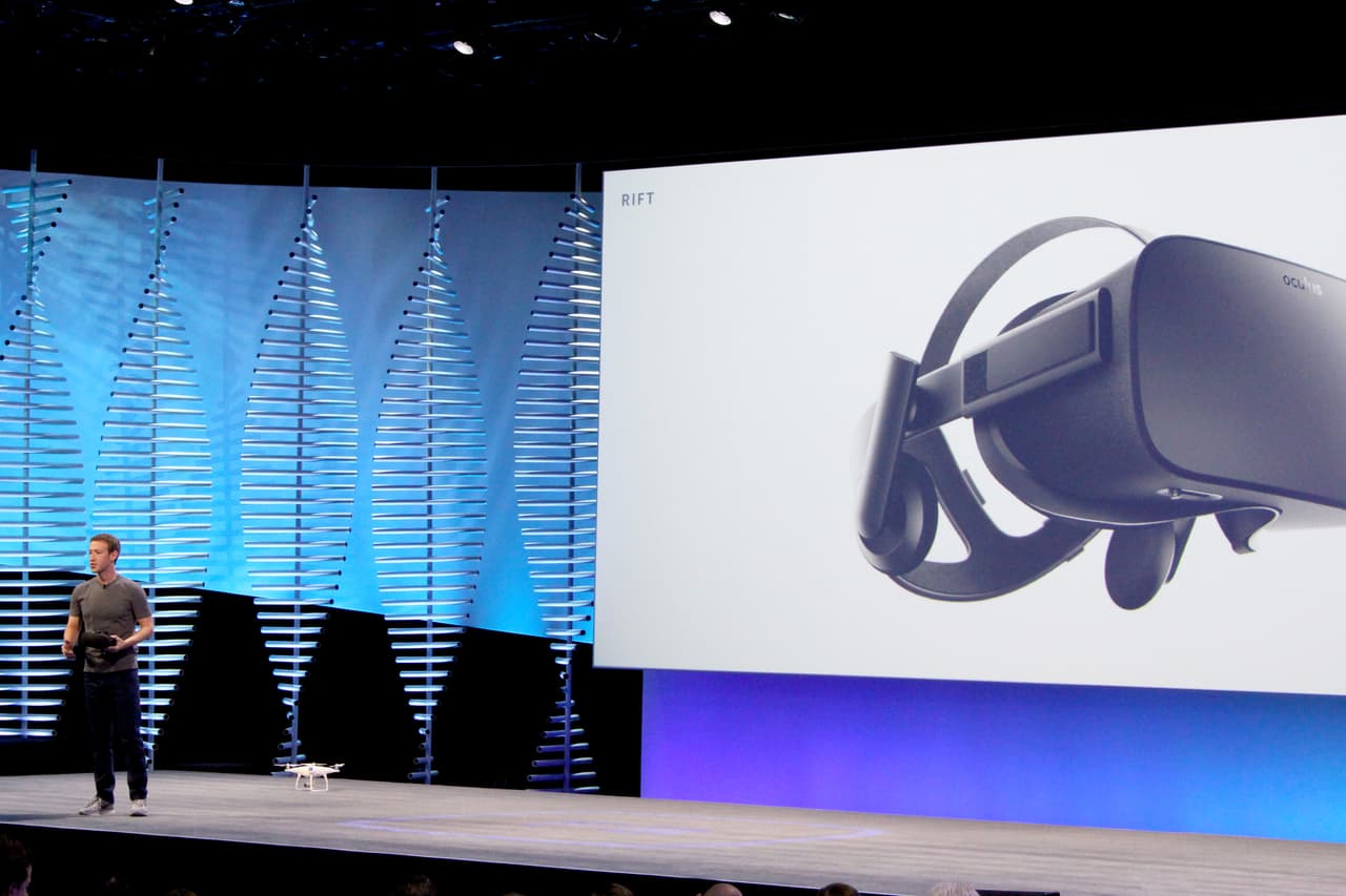 Mark Zuckerberg sale al rescate de Oculus con una demostración de realidad virtual en vivo 