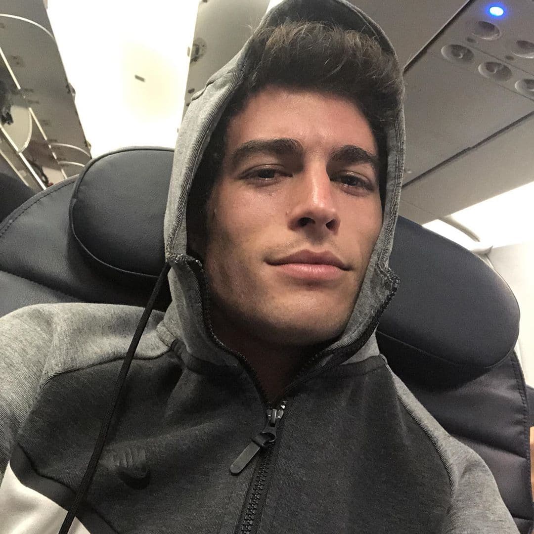 El actor ecuatoriano dijo que los ojos de Michelle fue lo que le llamó la atención, a pesar de que en ese entonces ni si quiera la conocía.
<br>